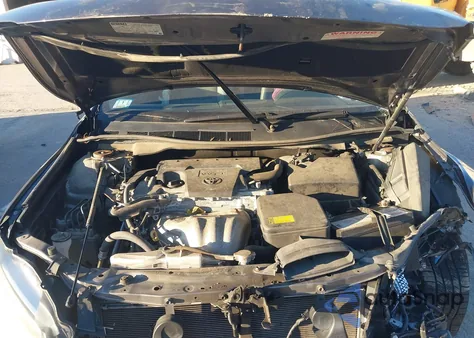 2015 Toyota Camry Le z USA, uszkodzony, nr VIN 4T1BF1FK7FU905323